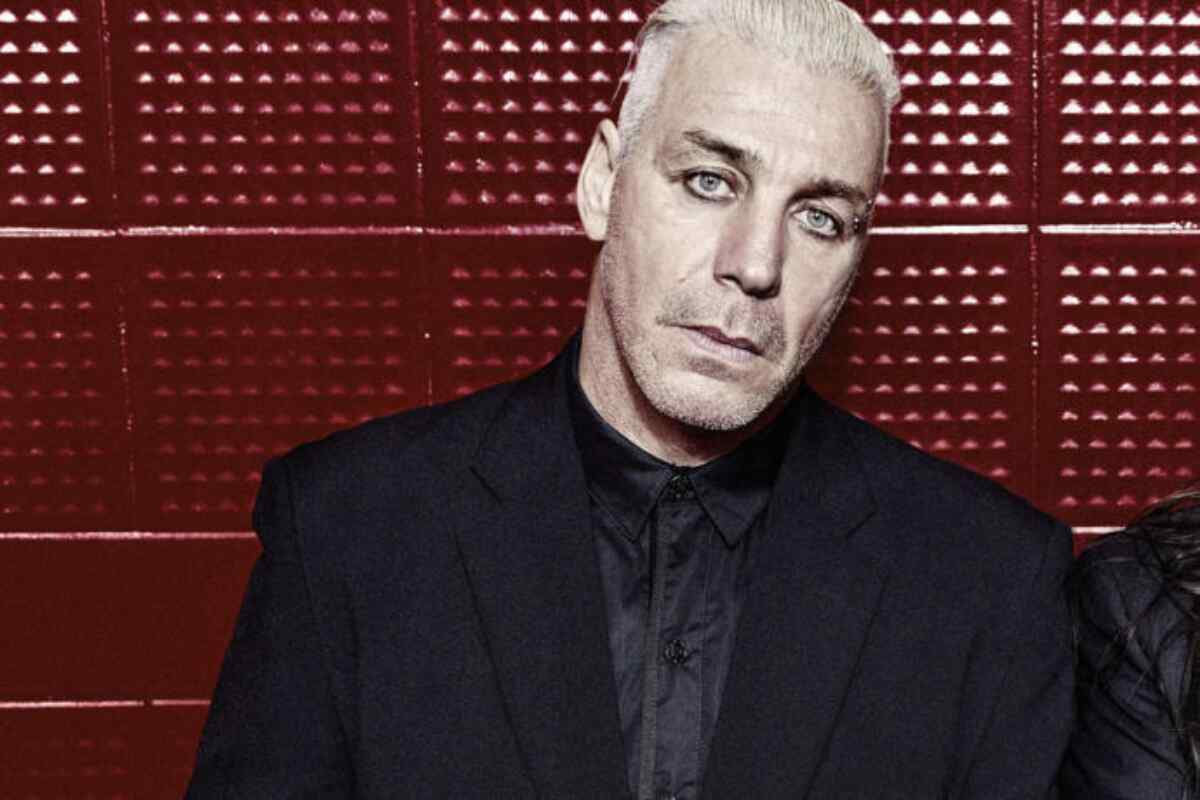 Acusaciones de abuso sexual impactan a la legendaria banda Rammstein