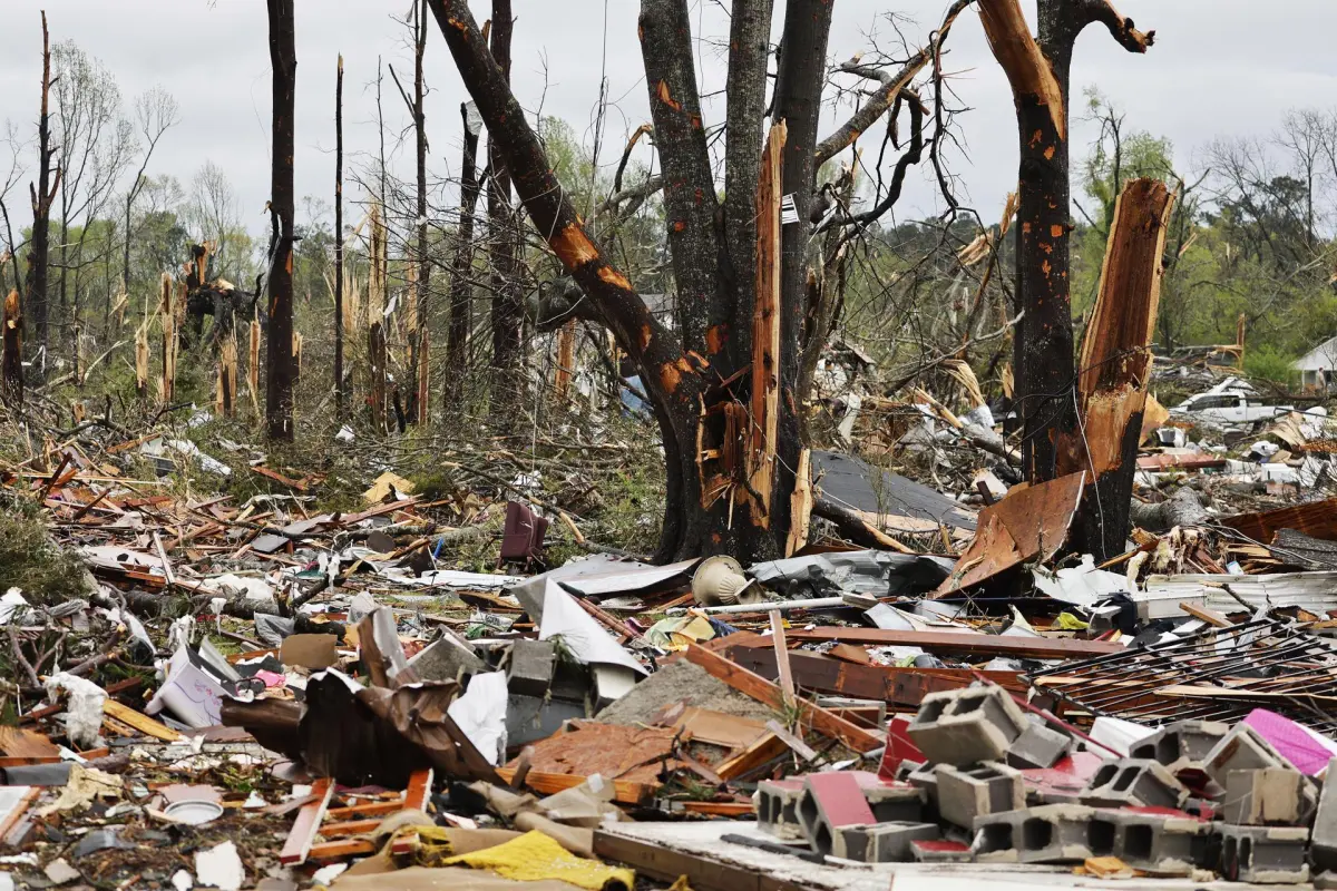 Al menos 4 muertos en EE.UU. por tornados y tormentas en el este del país