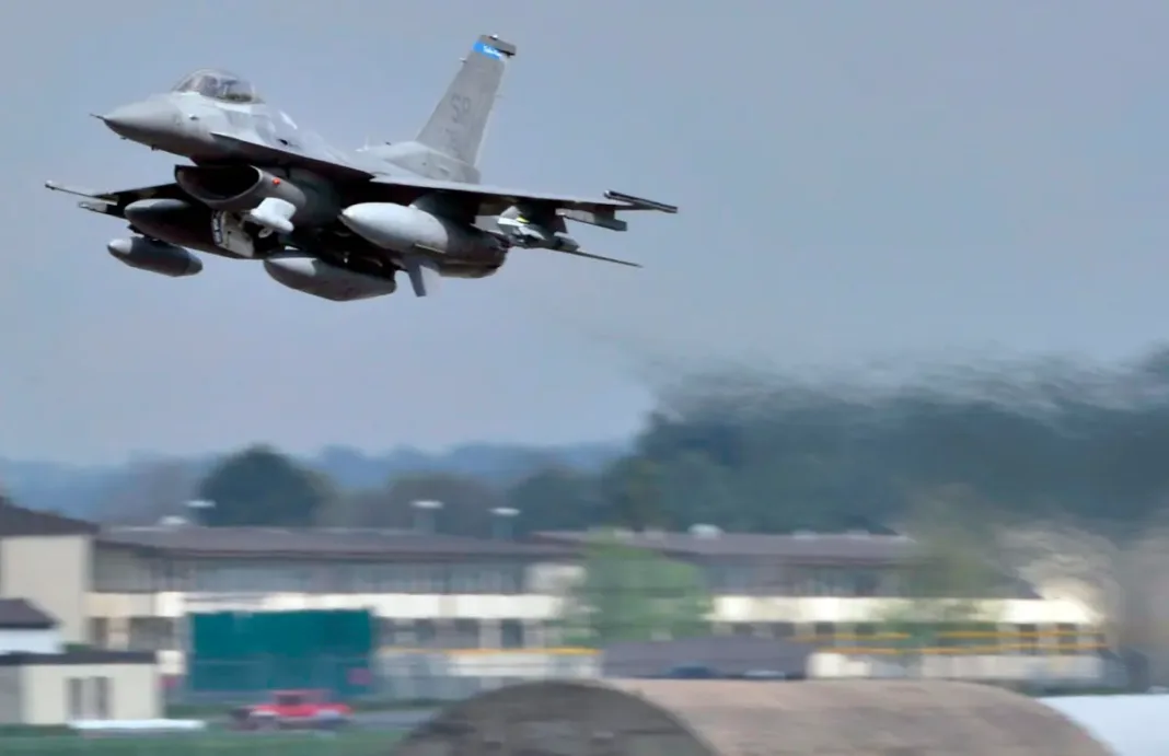 Autoridades inician la investigación sobre un accidente aéreo cerca de la capital de EEUU