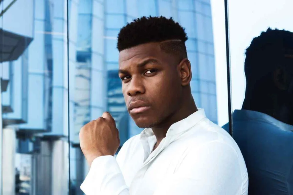 John Boyega revela que Jamie Foxx "finalmente tomó el teléfono"