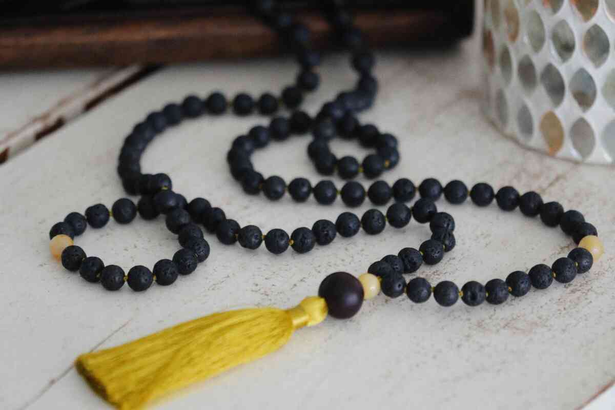 Descubre los Beneficios del Uso de Japa Malas en la Meditación y Encuentra Equilibrio Mental
