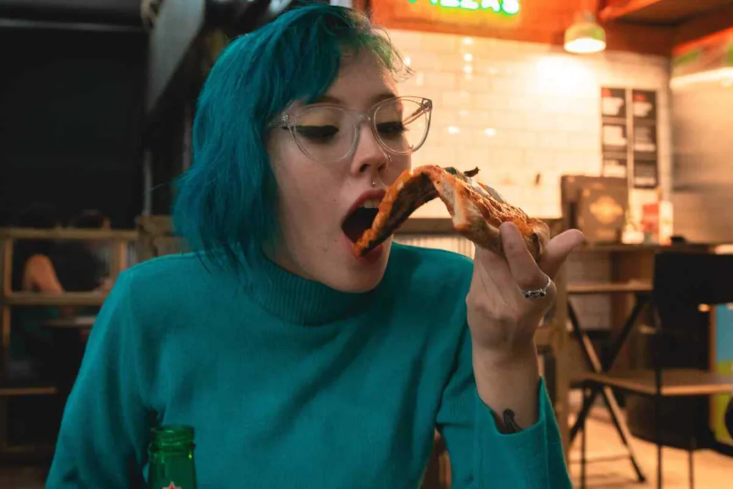Descubriendo la relación entre el estrés, la alimentación y nuestros antojos calóricos