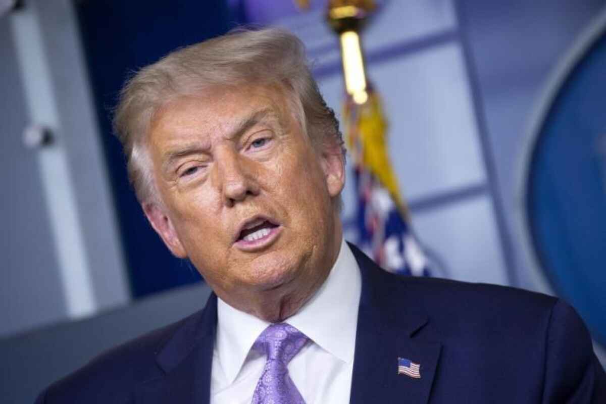 Trump contradice sus propias palabras: audio de CNN revela que conserva documentos confidenciales