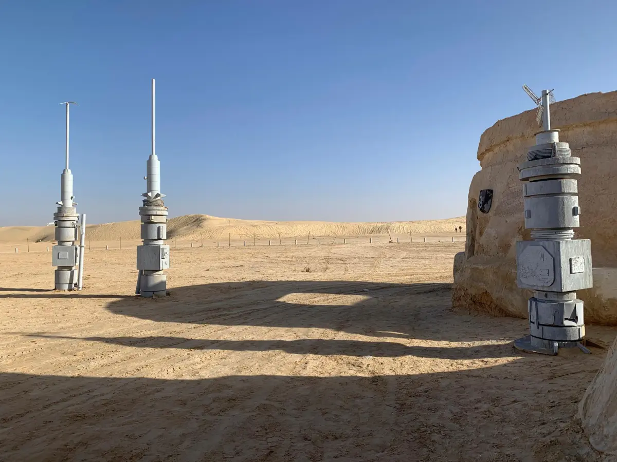 Encuentran un nuevo planeta que orbita dos estrellas, similar a Tatooine