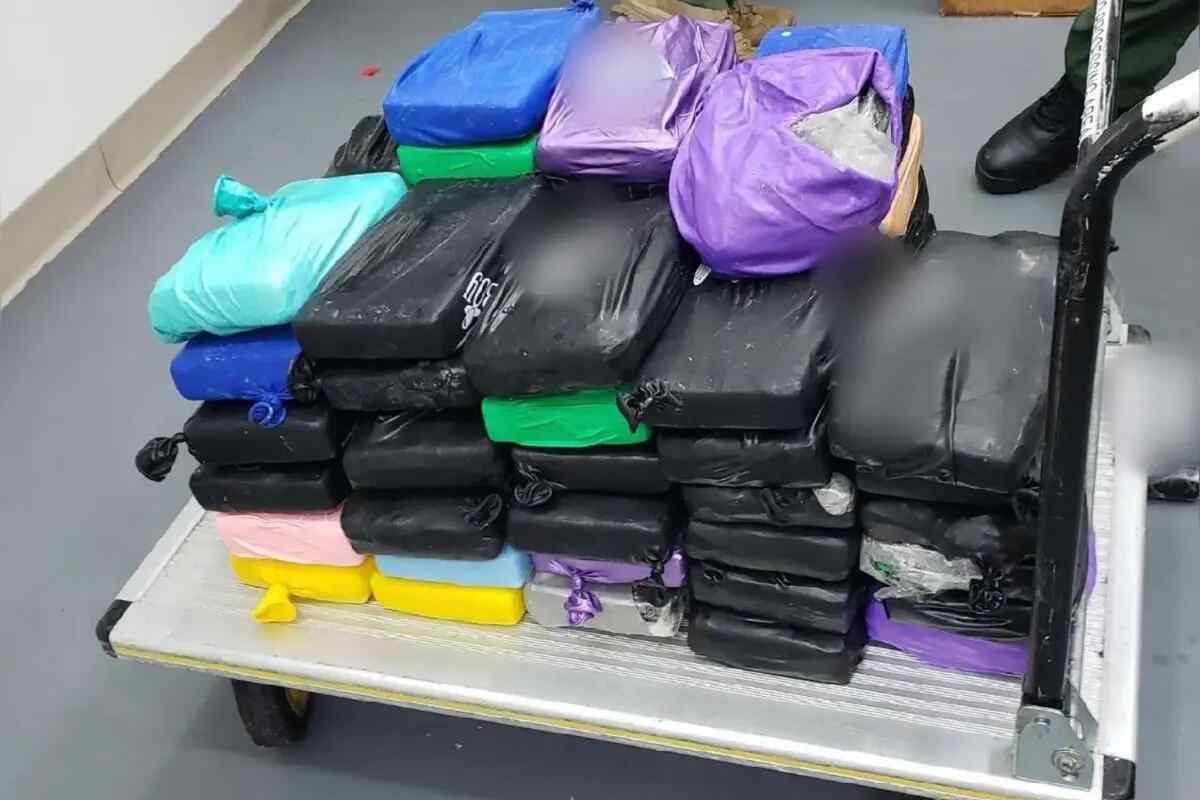 Hallan más de 75 kilos de cocaína en un velero en los Cayos de Florida