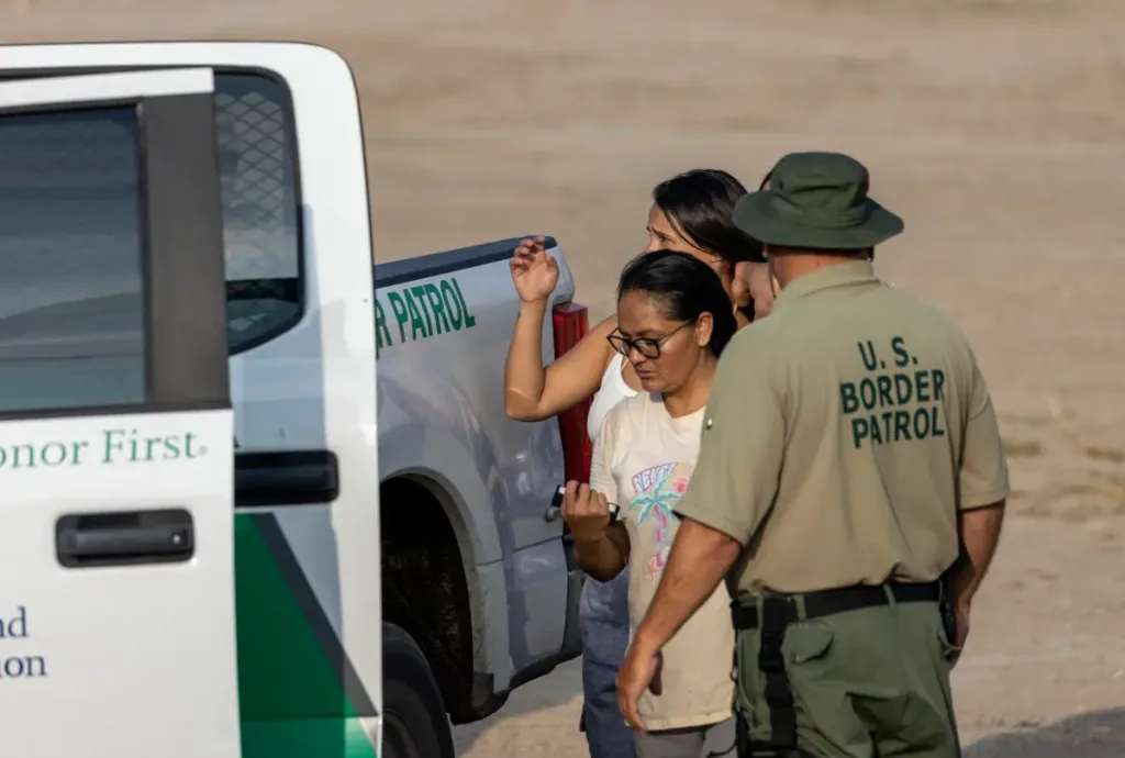La nuevas políticas migratorias de EE.UU. han creado un cuello de botella en la frontera sur