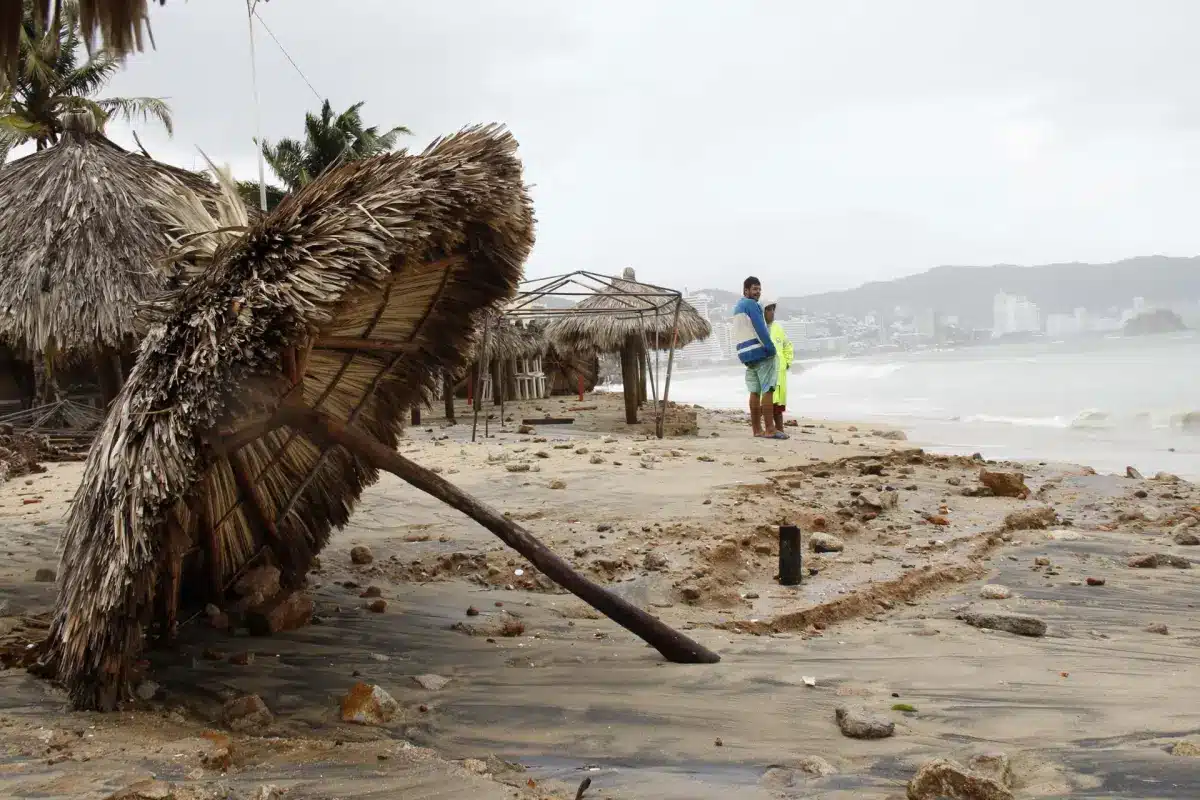 La tormenta Adrian se forma en Pacífico mexicano y se prevé crezca a huracán categoría 1