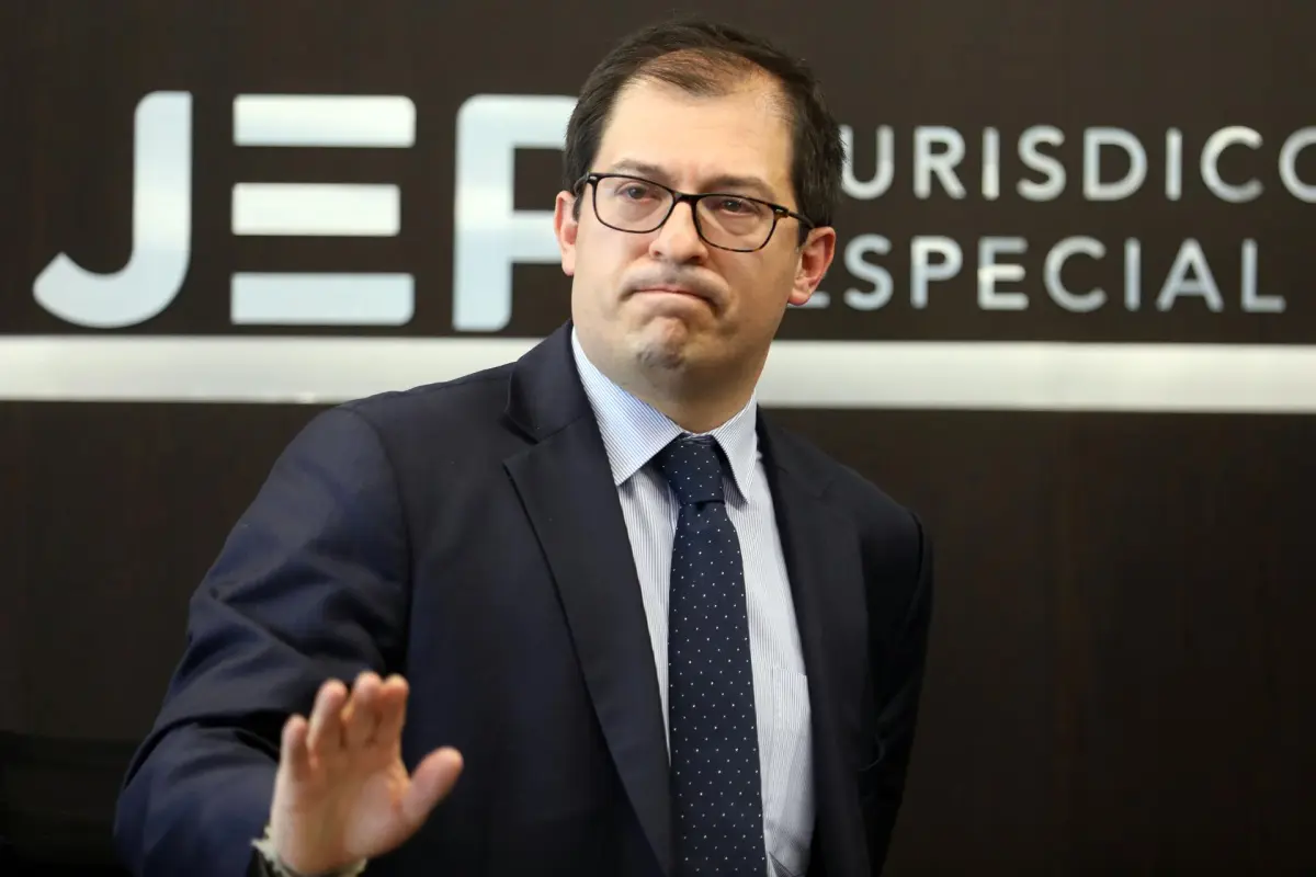 Francisco Barbosa -Llaman a indagatoria a seis generales por falsos positivos entre 2004 y 2008 en Colombia