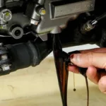 Los signos clave que indican que tu motocicleta necesita un cambio de aceite