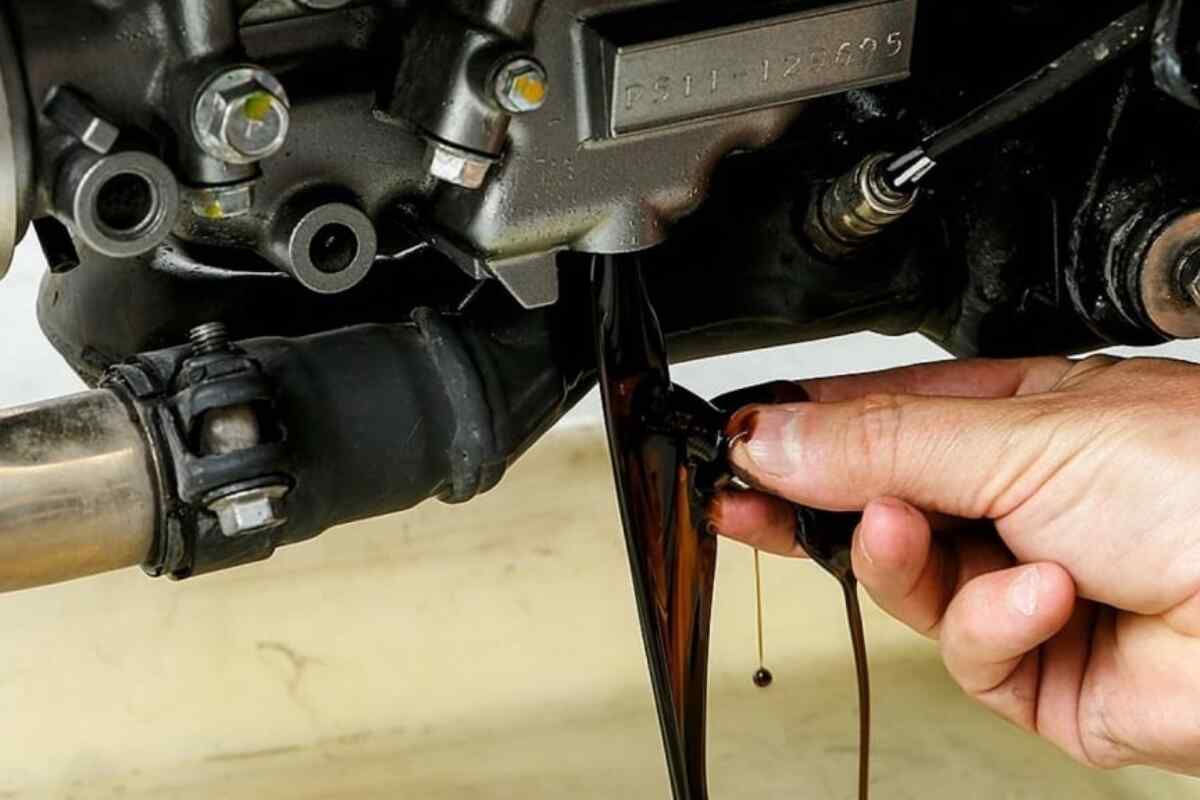 Los signos clave que indican que tu motocicleta necesita un cambio de aceite