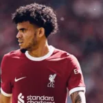 Luis Díaz se queda con el histórico 7 del Liverpool y sorprende a los fans con un reembolso