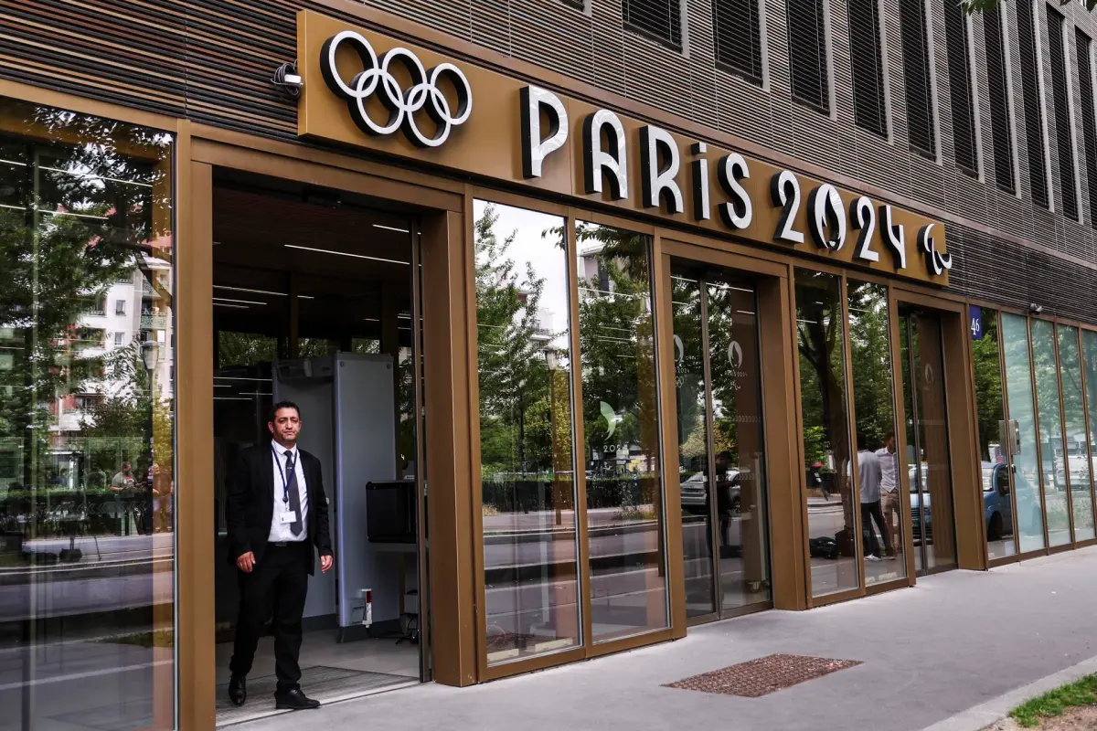 Registro en la sede del Comité Organizador de los JJOO de París 2024