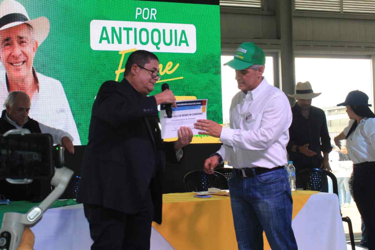 Avalado por el Centro Democrático, Andrés Julián Rendón buscará la Gobernación de Antioquia