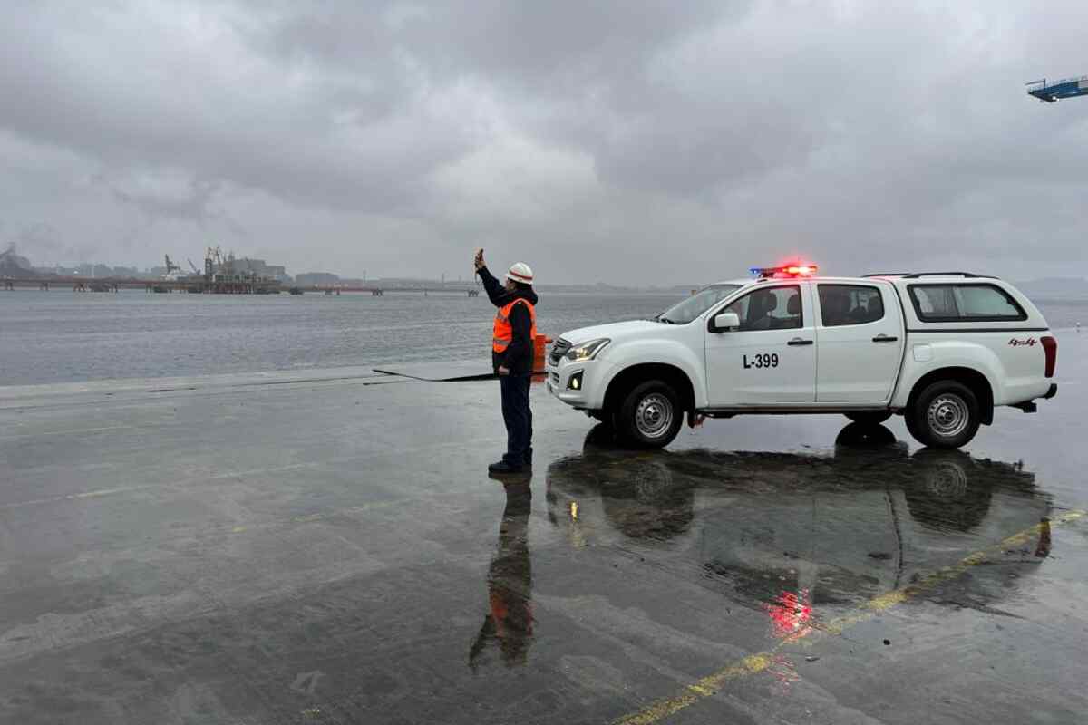 Tormentas eléctricas amenazan a 10 regiones de Chile por sistema frontal