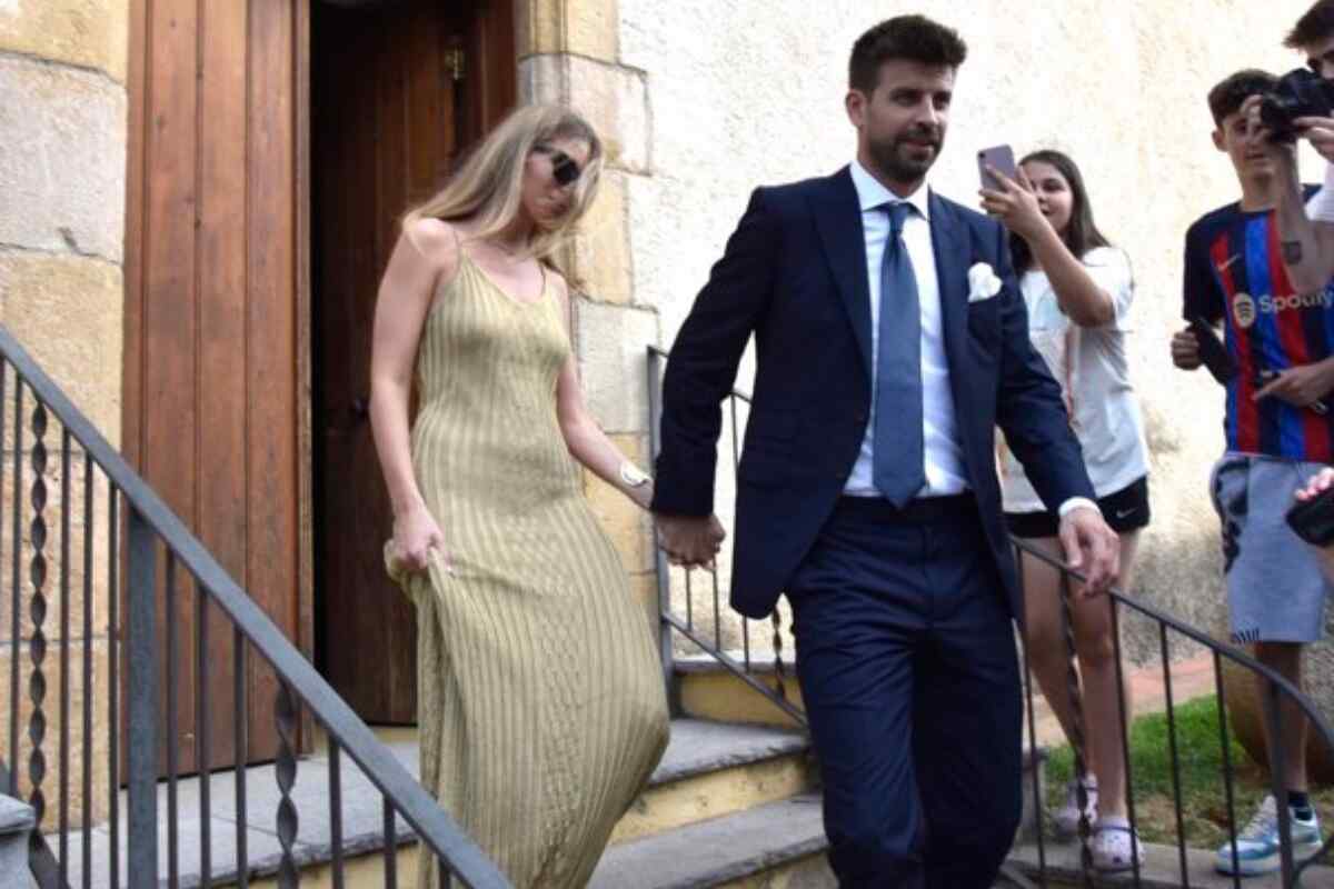 Gerard Piqué y Clara Chía, más enamorados que nunca en el enlace matrimonial del hermano del futbolista