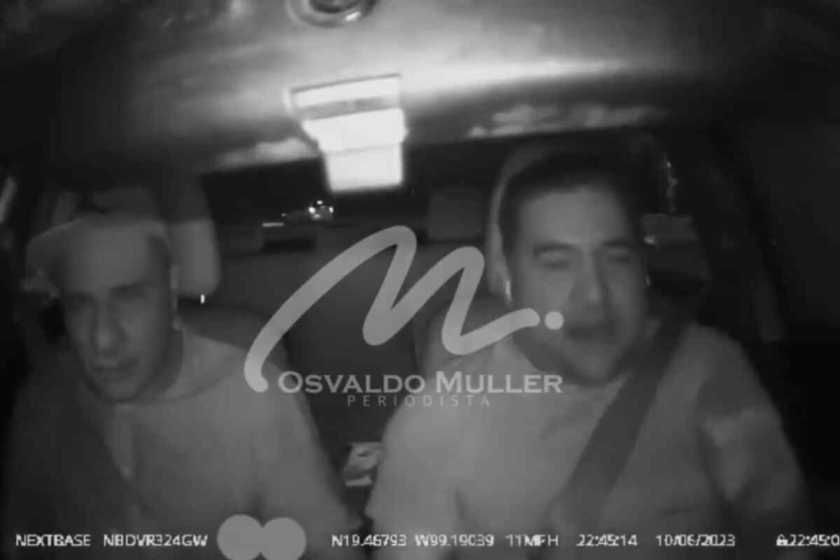 Ladrones grabados burlándose de su víctima en un auto robado en Naucalpan