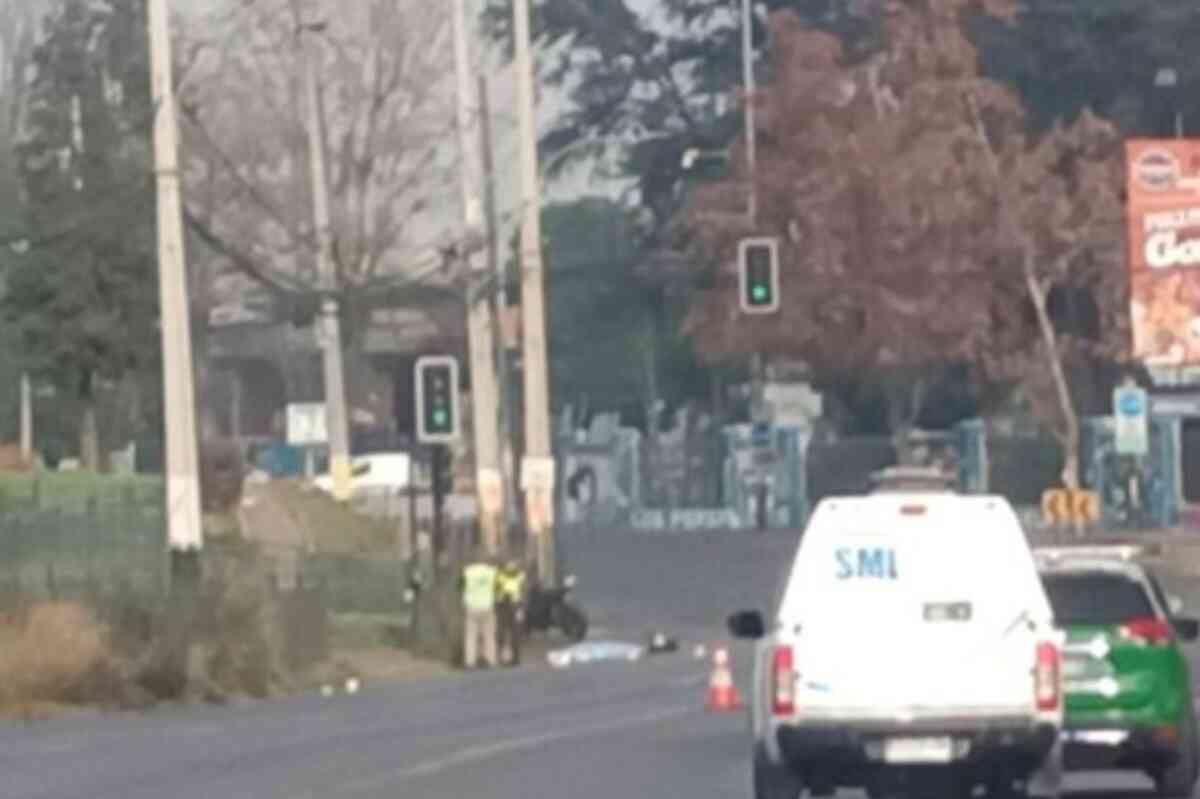 Motociclista muere tras chocar con auto que se dio a la fuga en Maipú