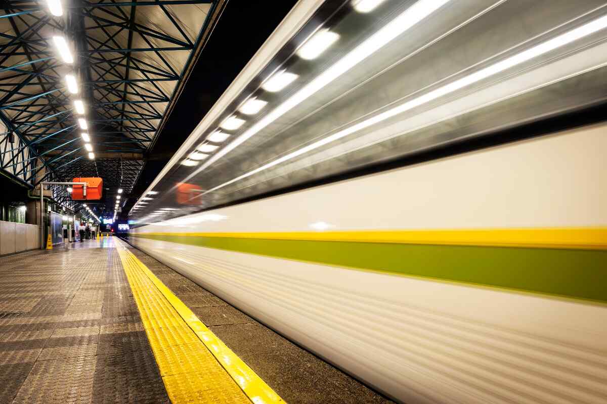Retrasos en Metro de Medellín se dieron por problemas en velocidad de los trenes este jueves
