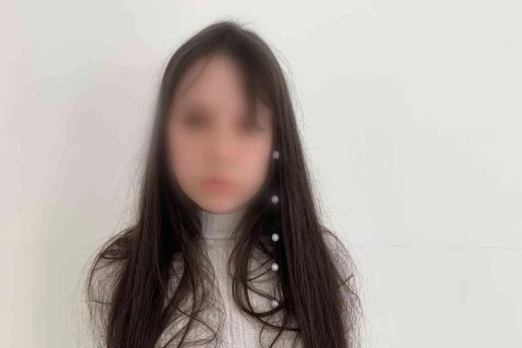 Escalofriante caso de oferta infantil en redes sociales: Mujer detenida por ofertar a su hija en Quito, ecuador