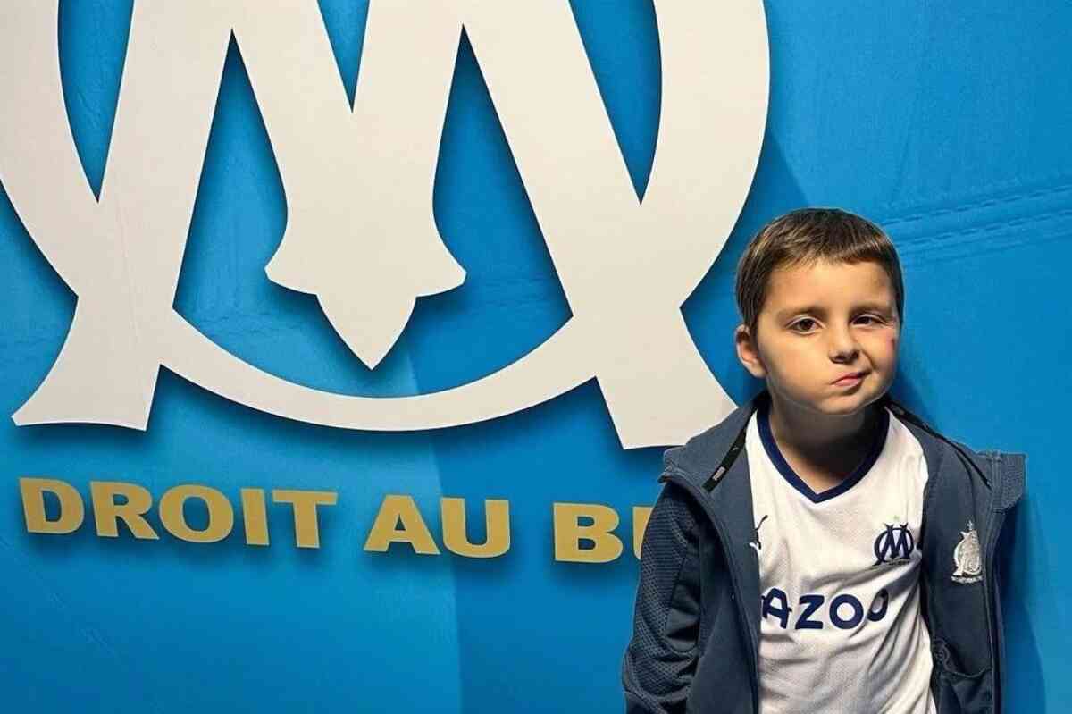 En estadio del Ajaccio agredieron a niño con cáncer terminal y a su padre por ser del Marsella