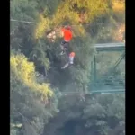 Niño de 6 años cae desde una tirolesa de 12 metros y sale ileso en Monterrey