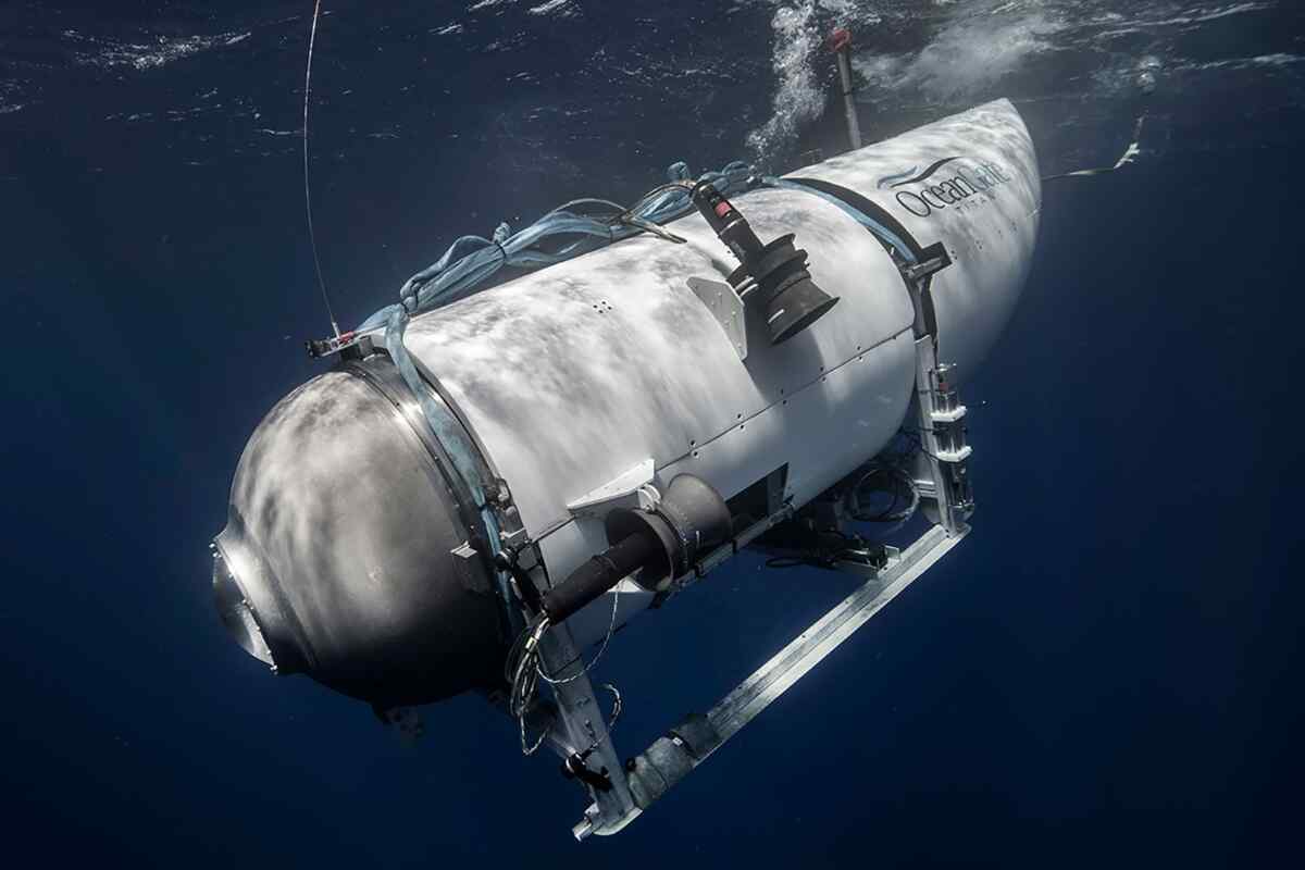 OCEANGATE: Un audio que circula en redes no tiene nada que ver con la implosión del sumergible Titán - escombros cerca del titanic---Descubren que esposa del piloto perdido en el Titán es tataranieta de una pareja que murió en el Titanic--Desaparece un submarino que exploraba los restos del Titanic: ¿hay turistas a bordo?