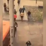 Mujer venezolana muere decapitada al ser impactada por bus en Santiago de Chile