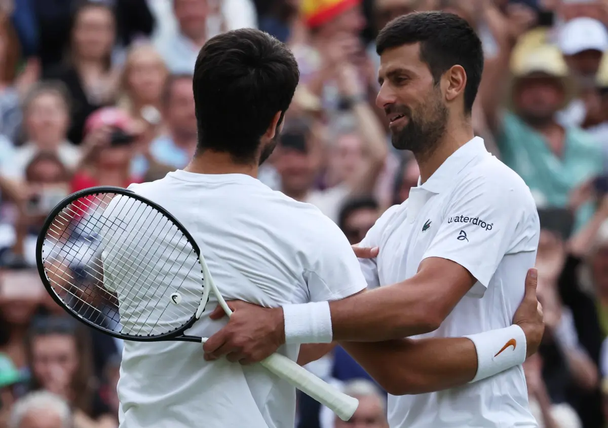 Alcaraz borda su primer Wimbledon