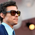 Carismático y encantador, Harry Styles enloquece al público en Barcelona