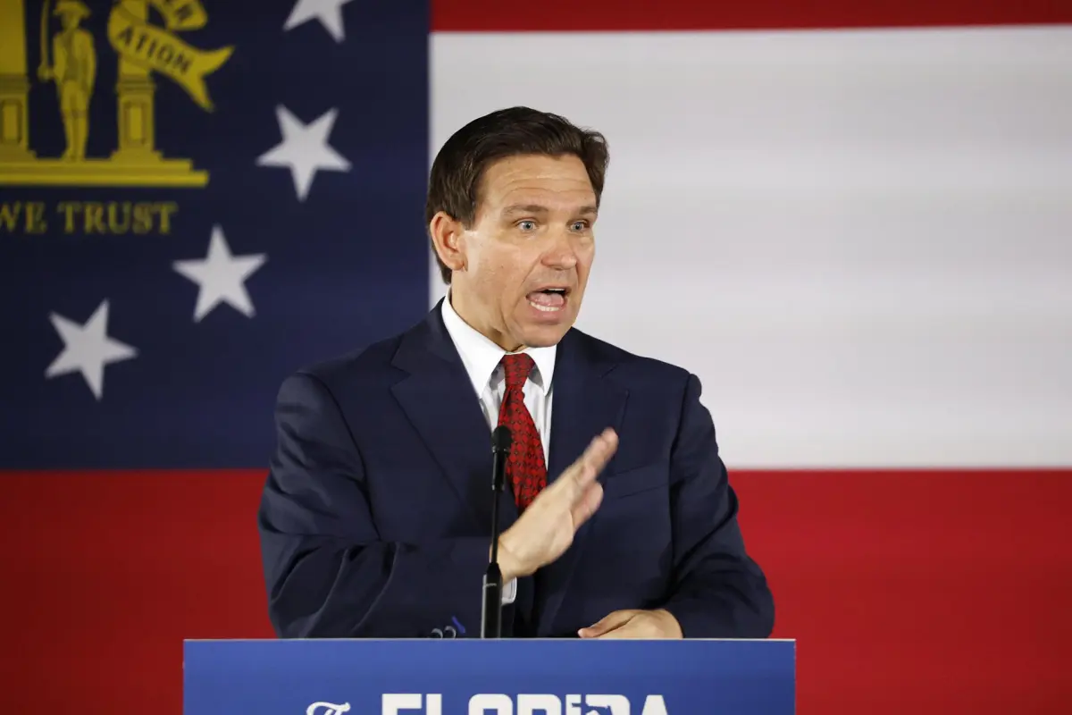 DeSantis dice que Trump debería haber hecho más por detener la toma del Capitolio