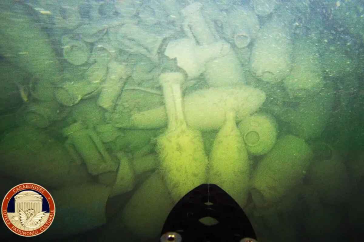 Descubren un barco mercante romano del siglo II a. C en el fondo del mar en Italia