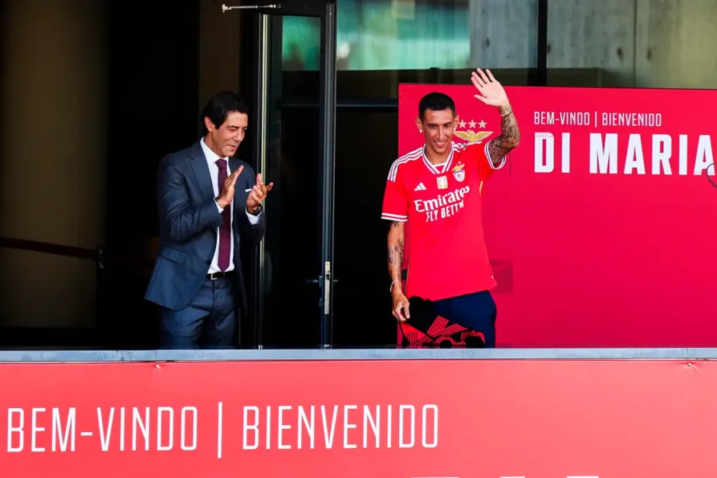 Di María, recibido con entusiasmo en su regreso al Benfica
