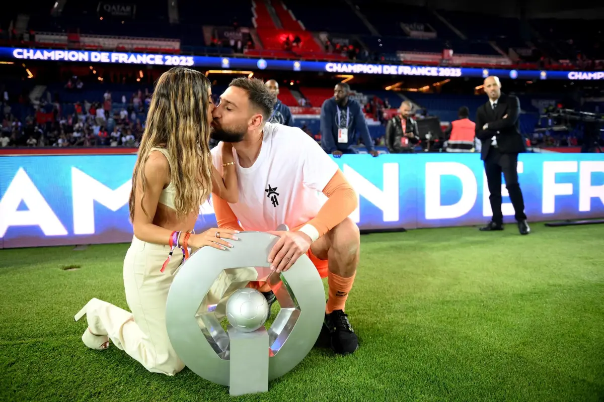 Donnarumma y su pareja, atacados y robados en su domicilio