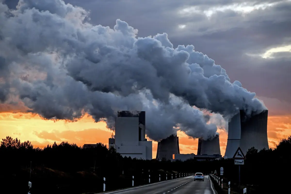 El consumo global de carbón marcó en 2022 el récord de 8.300 millones de toneladas impulsado por China e India