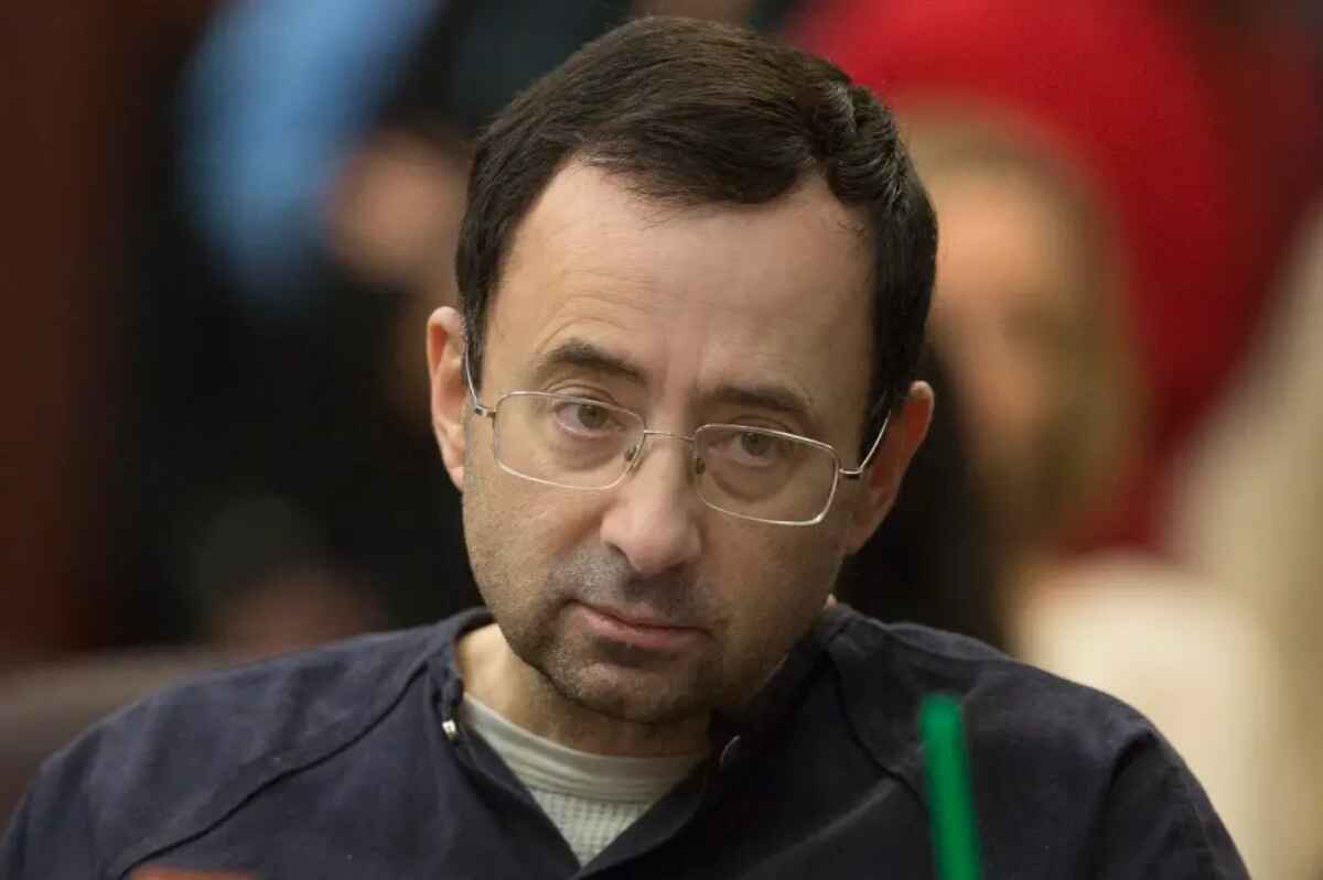 Larry Nassar condenado por abusos sexuales es apuñalado en prisión