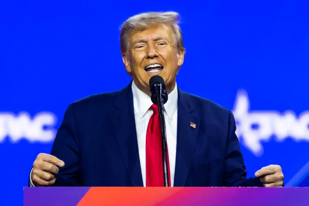 El gran jurado que podría imputar de nuevo a Trump se reúne en Washington