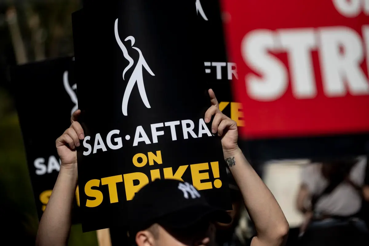 La huelga del Sindicato de Actores de EE.UU., un terremoto que ya causa estragos en Hollywood