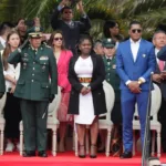 La vicepresidenta Francia Marquez preside desfile militar con gran participación femenina