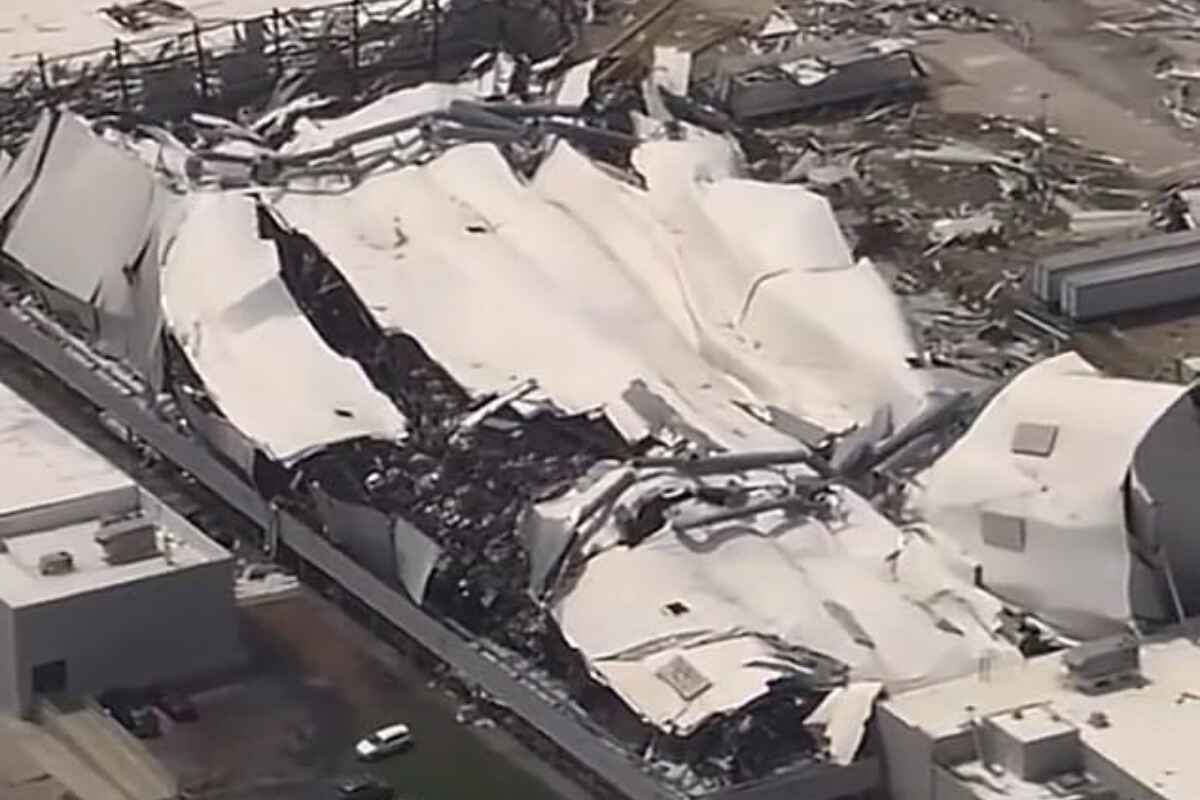 Tornado masivo EF-3 destruye parte de una planta de Pfizer en Carolina del Norte
