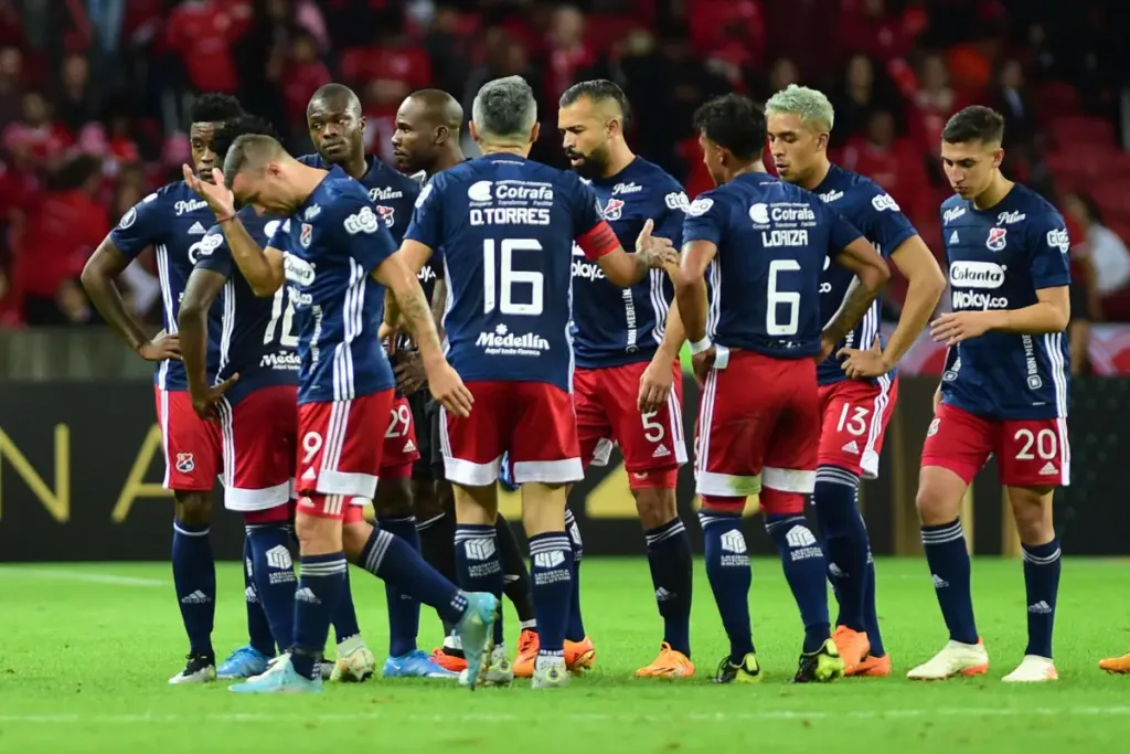 Pons y Plata encabezan viaje del Medellín a Buenos Aires para juego con San Lorenzo