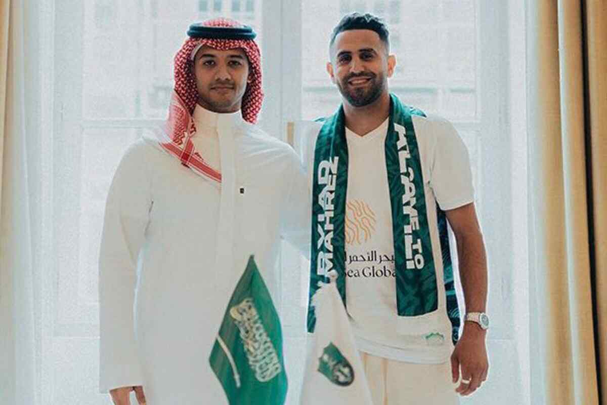 El argelino Riyad Mahrez se une al Al-Ahli árabe procedente del Manchester City