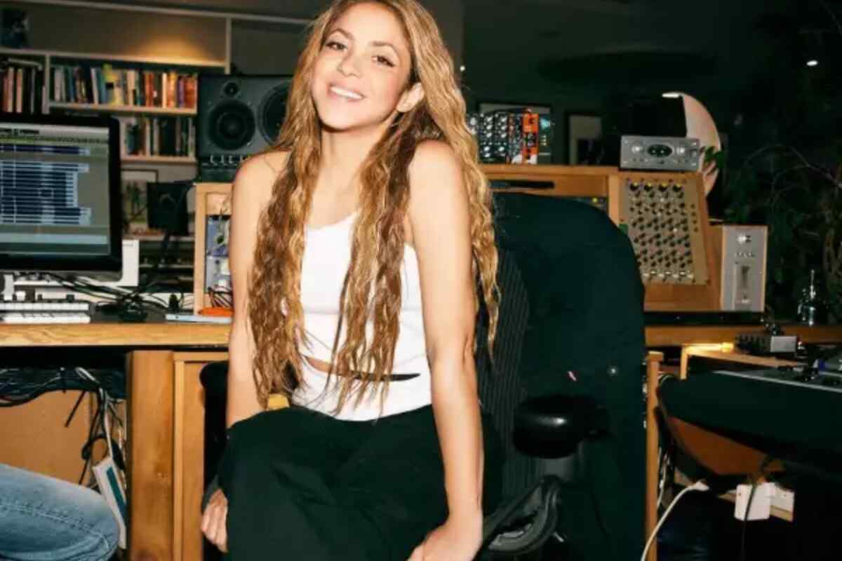Shakira deslumbra con su look natural y juvenil en Instagram