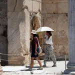 Teletrabajo y salas públicas frías - Grecia afronta una ola de calor de hasta 44 grados
