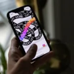 Threads consigue en su primera semana un récord histórico de descargas y enfurece a Twitter