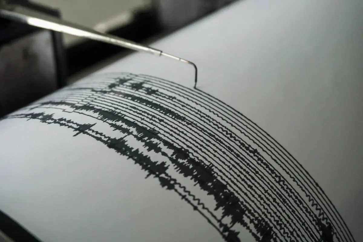 Colombia se sacude con varios sismos: el más fuerte fue de 5.5 con epicentro en Santander--Uruguay registra en el sur del territorio un sismo de magnitud local de más de 5,0 --- Jalisco siente dos sismos de magnitud 5.7 y 5.9 en el Pacífico-filipinas