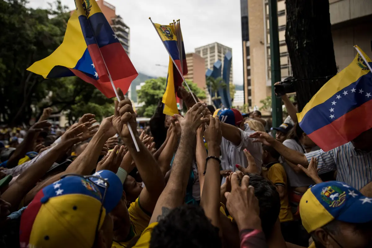 Venezuela se calienta en todos los frentes a 100 días de las primarias opositoras