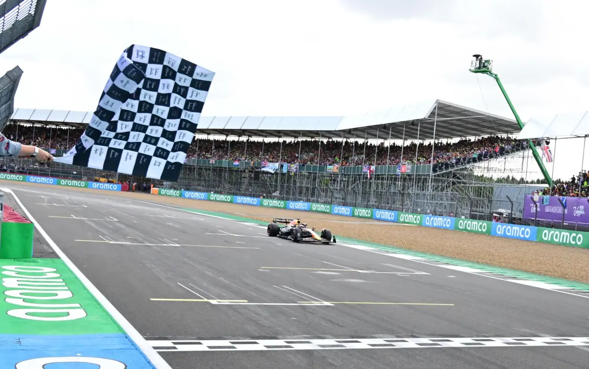 Verstappen también gana en Silverstone y refuerza aún más su liderato