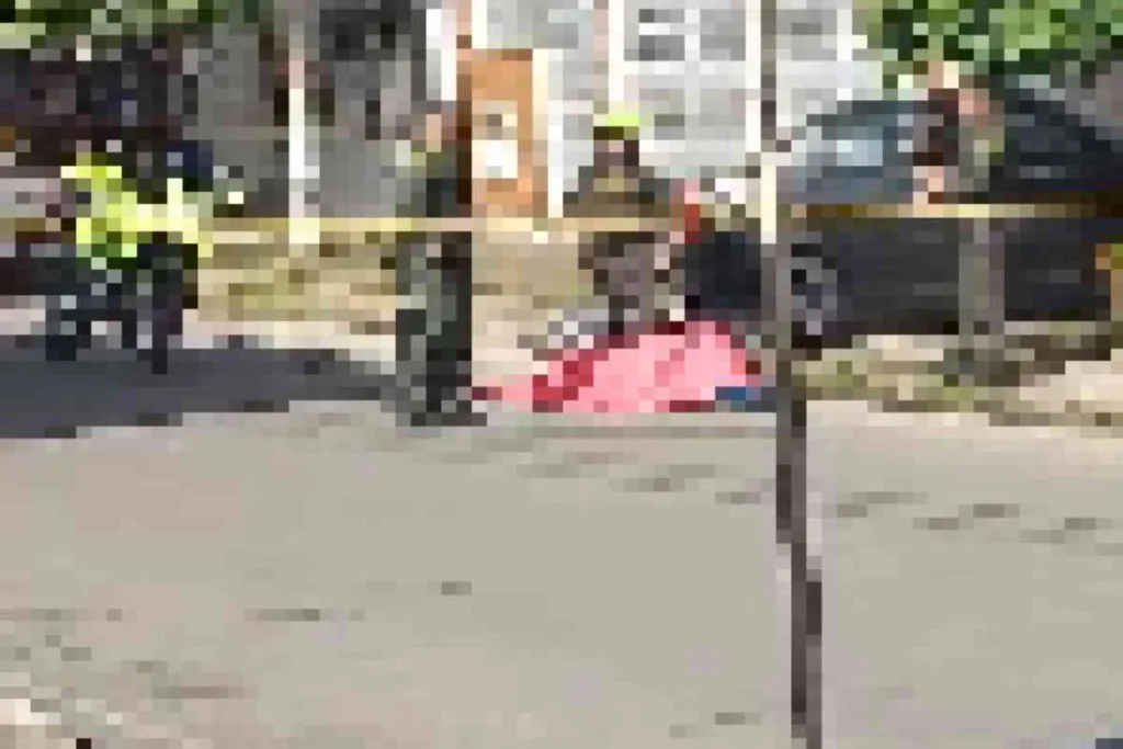 Aguazul: Hombre mata a puñaladas a su expareja y es abatido en plena calle por la Policía