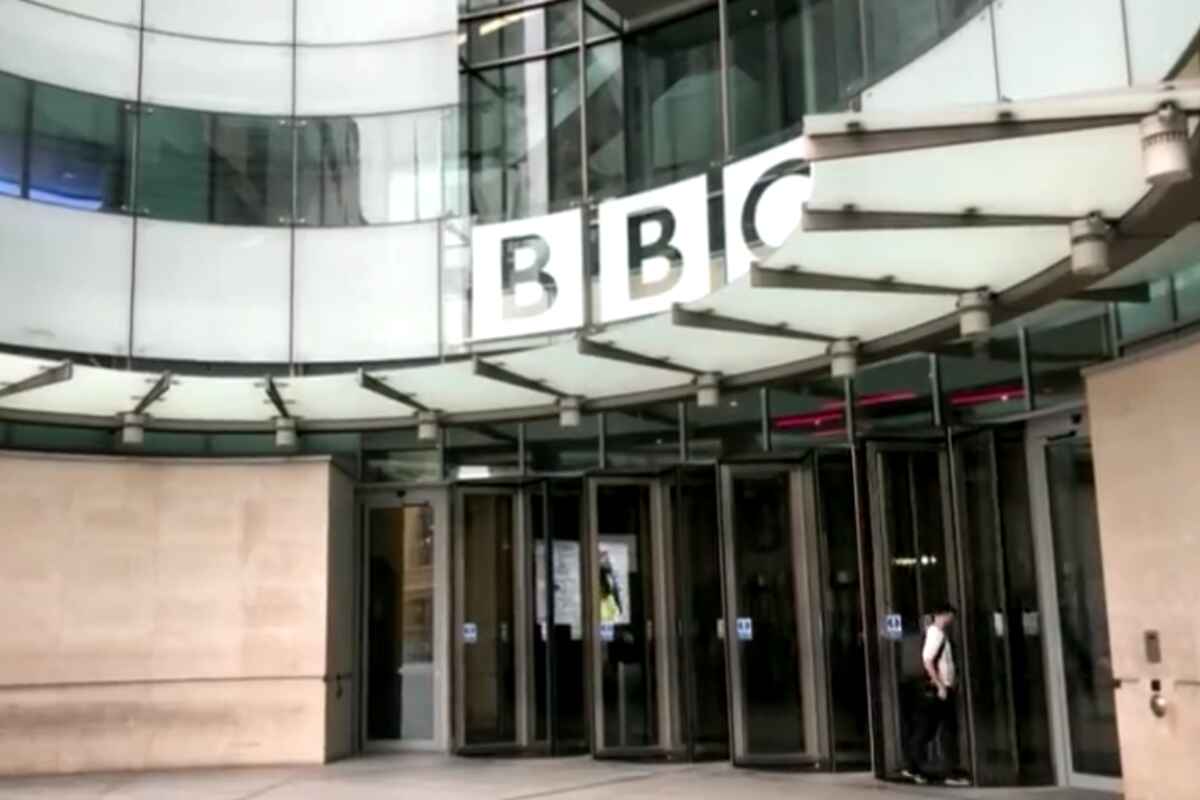Escándalo en la BBC: Scotland Yard investiga pago por imágenes explícitas a una adolescente