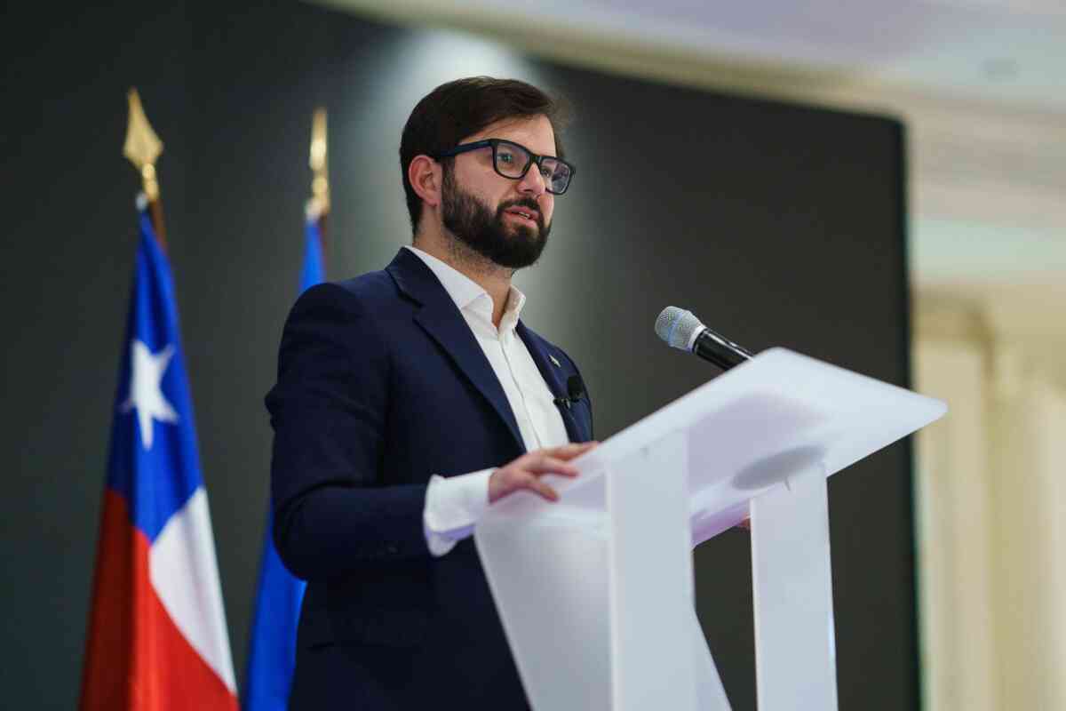 Boric en el suelo: Encuesta CEP revela un 62% de desaprobación a su gestión